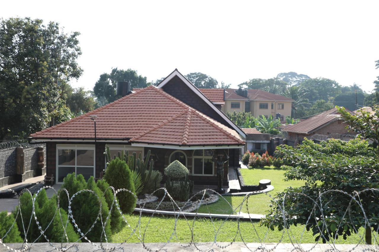 קמפאלה Stallion Place - Bed And Breakfast מראה חיצוני תמונה