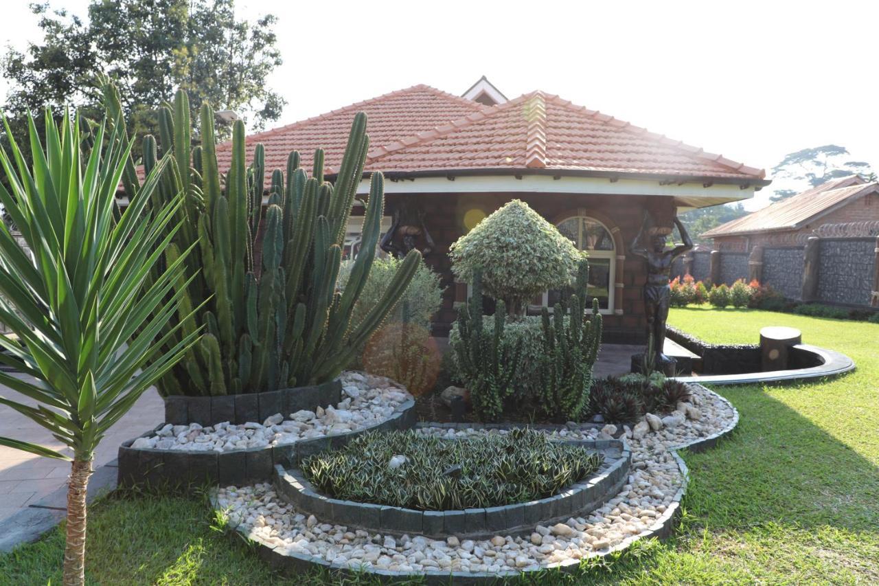 קמפאלה Stallion Place - Bed And Breakfast מראה חיצוני תמונה